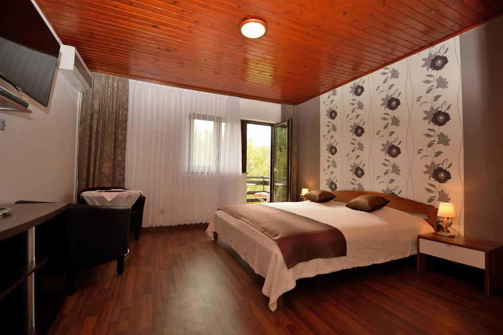 Plitvice Pansion Lovric Hotel Plitvička Jezera Camera foto